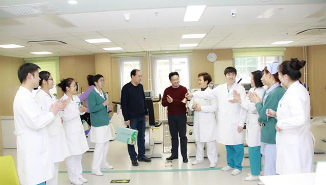 從雄安到北京，由火車轉(zhuǎn)地鐵，支架術(shù)后夏先生的心臟康復(fù)之旅